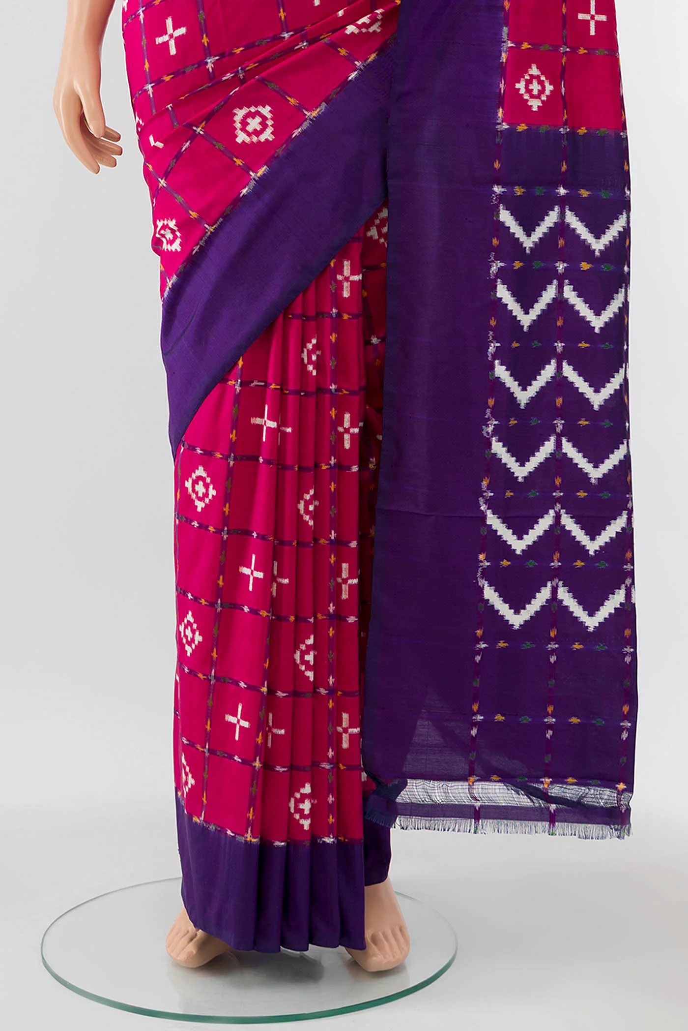 Rani Pink Pochampally Silk Saree - Image 3