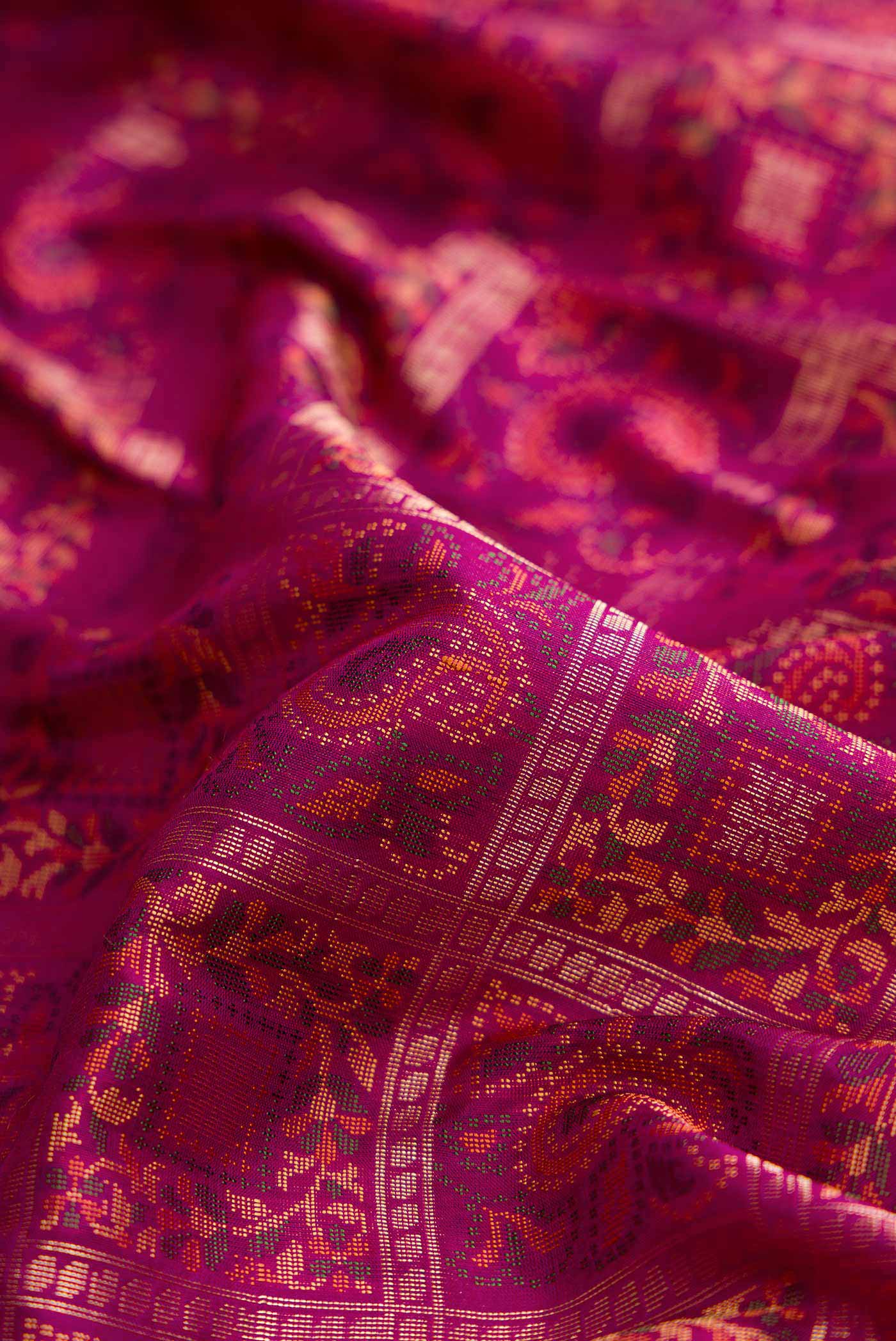 Magenta Banarasi Silk Saree - Image 2
