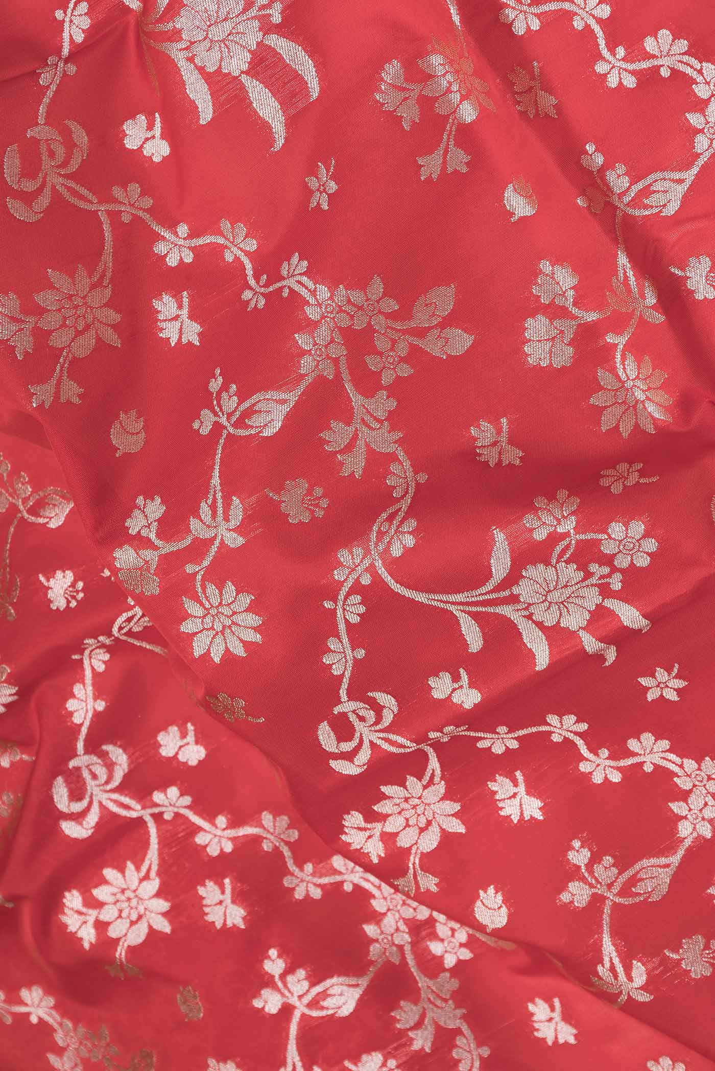 Red Blended Banarasi Silk Saree - Image 2