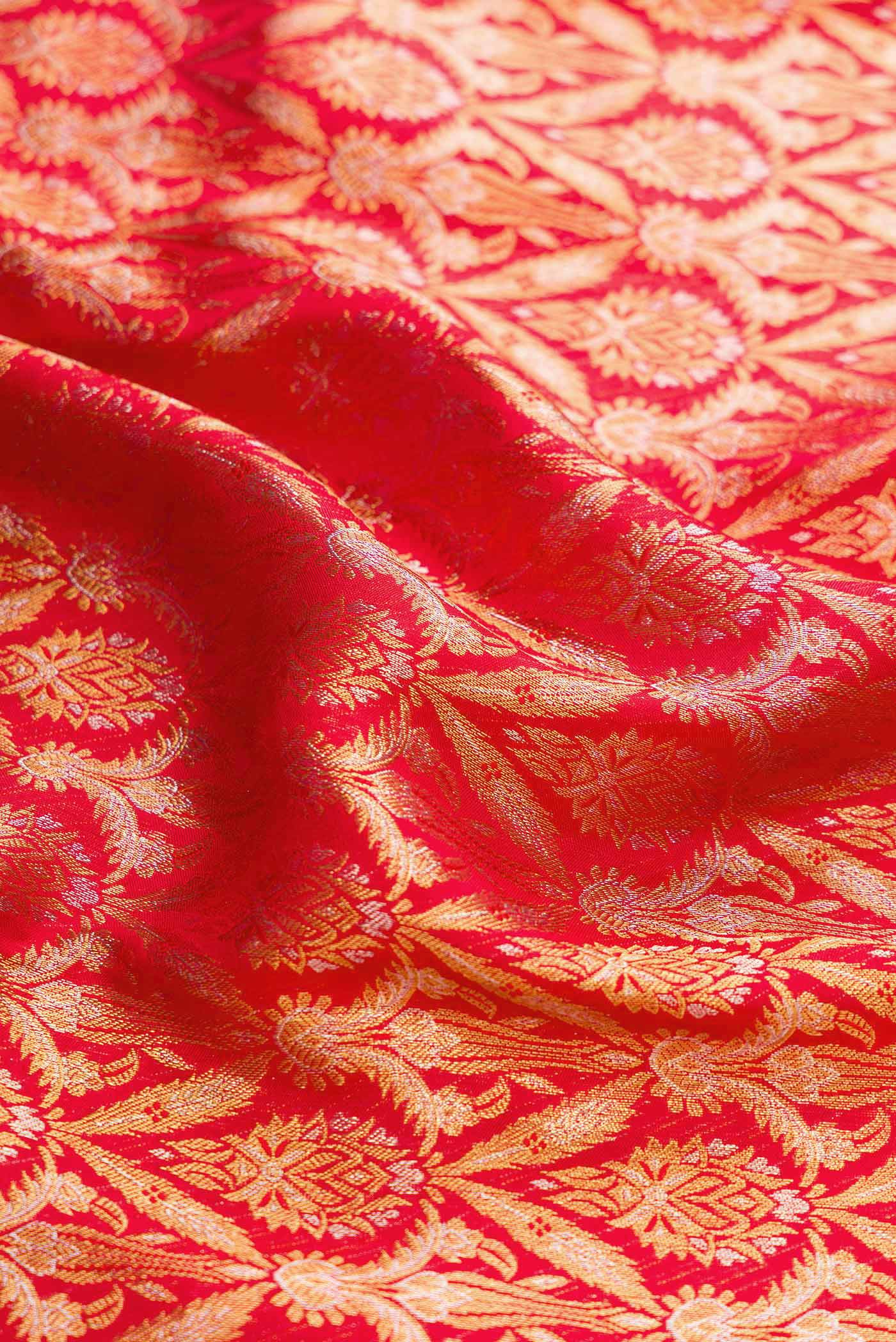 Red Dual Tone Kanchipuram Silk Saree - Image 2