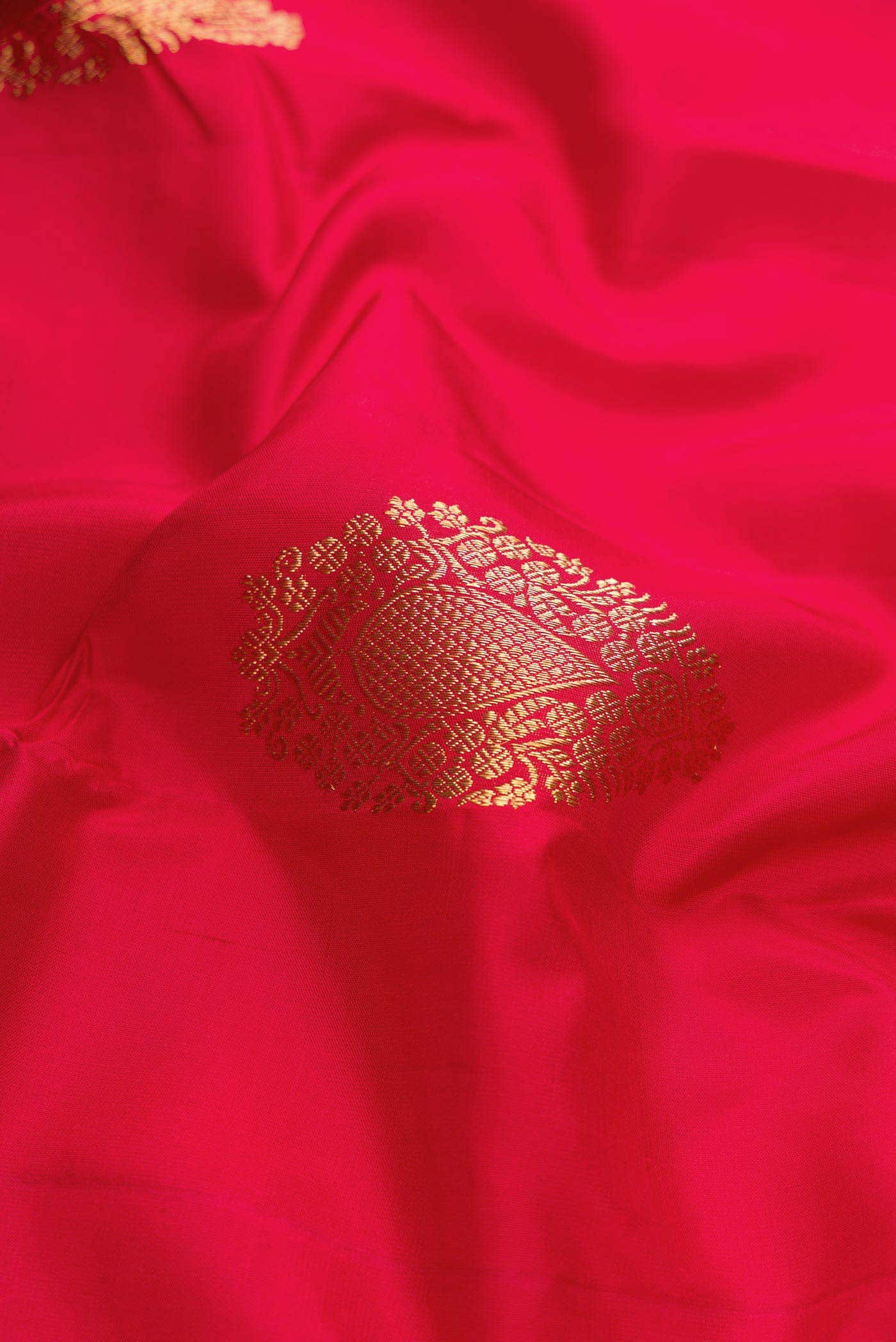 Pure Silk Pure Zari Red Dual Tone Kanchipuram Saree - Image 3