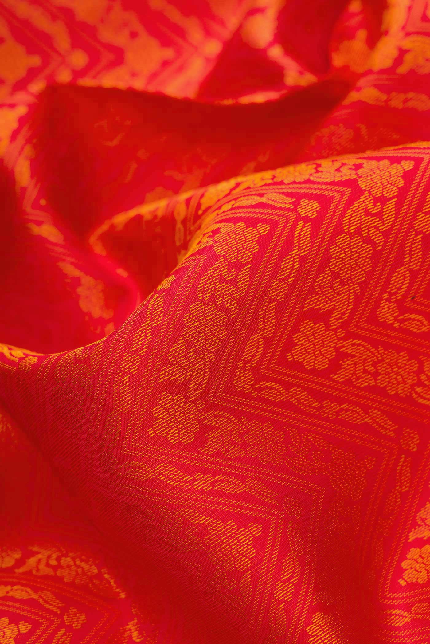 Red Soft Silk Saree - Image 2