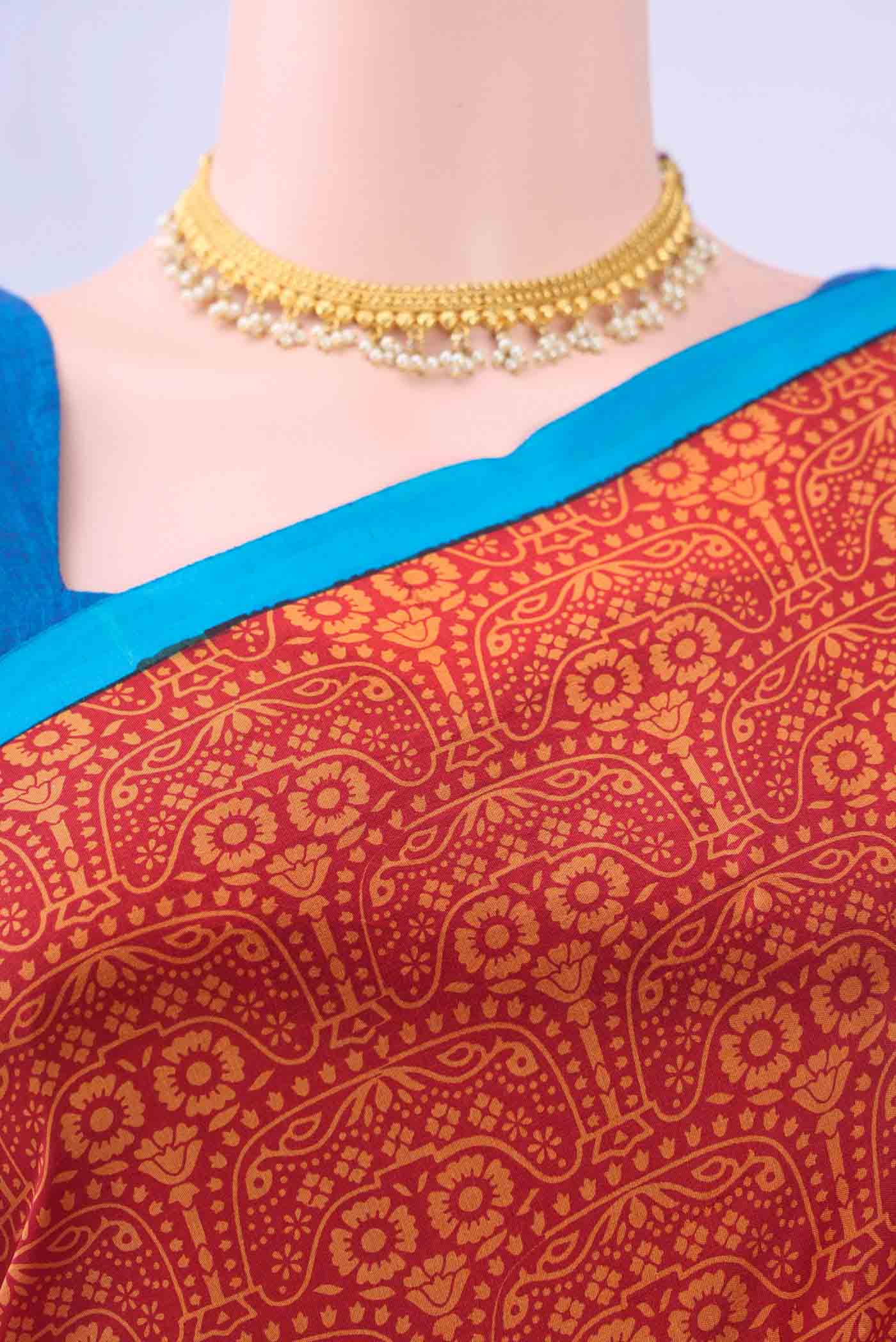 Red Printed Silk Saree - Image 2