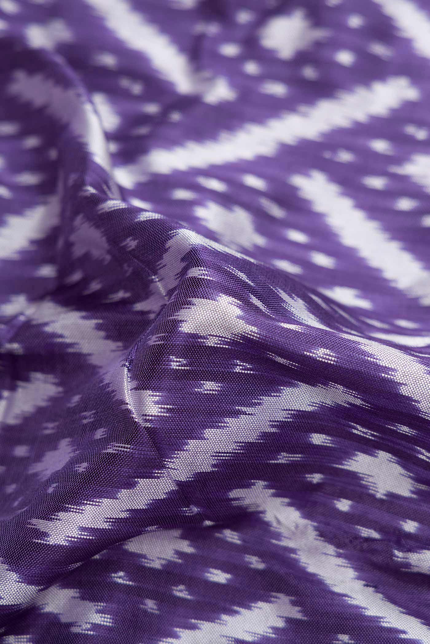 Lilac Pochampally Silk Saree - Image 2