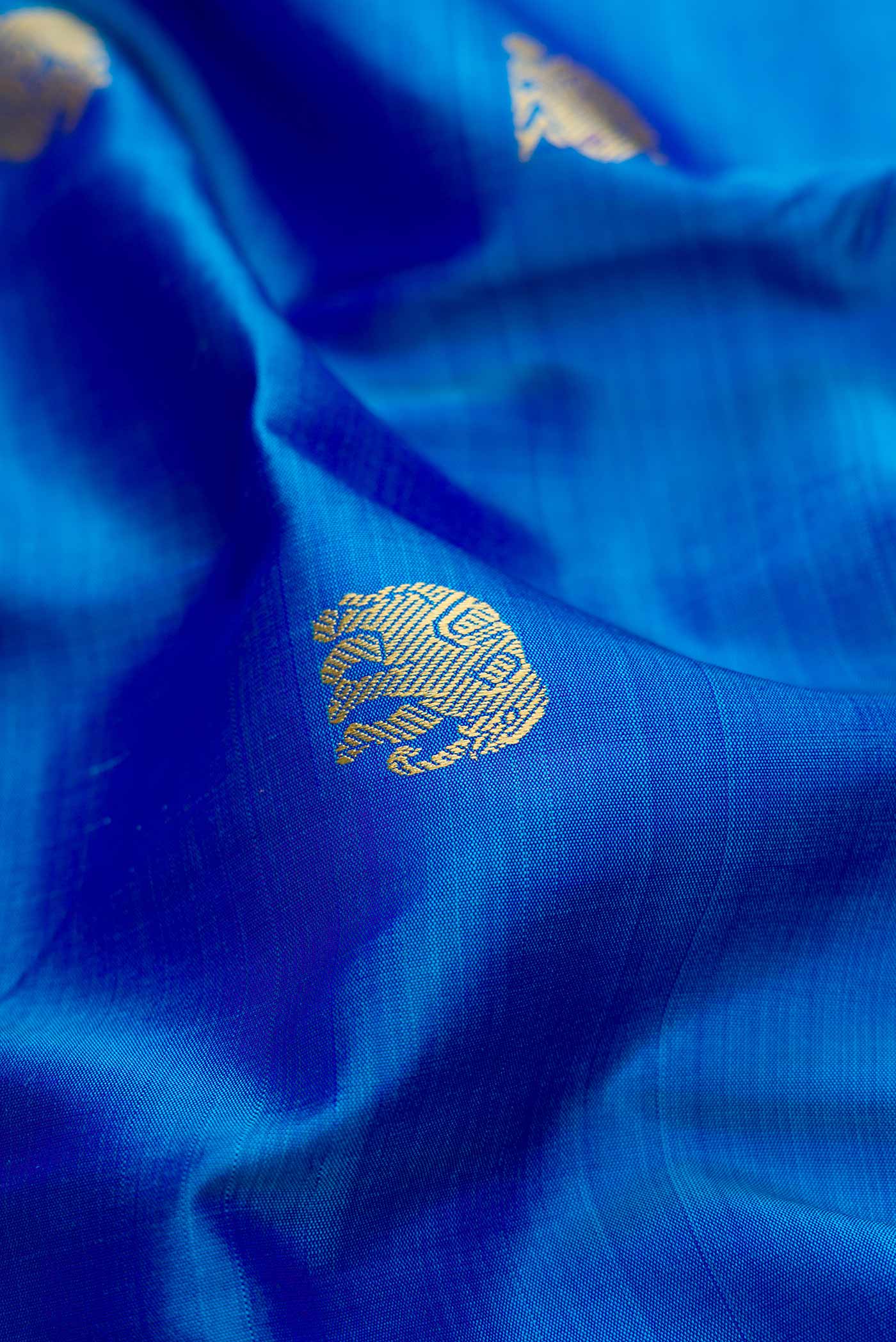 Royal Blue Kanjivaram Silk Saree - Image 2