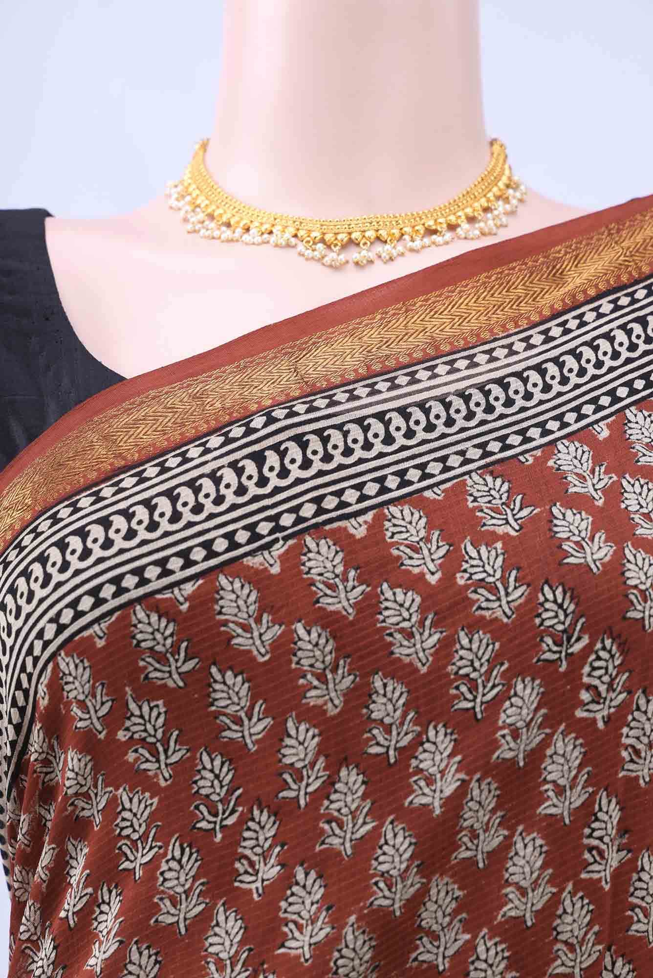 Rust Maheshwari Silk Cotton Saree - Image 2