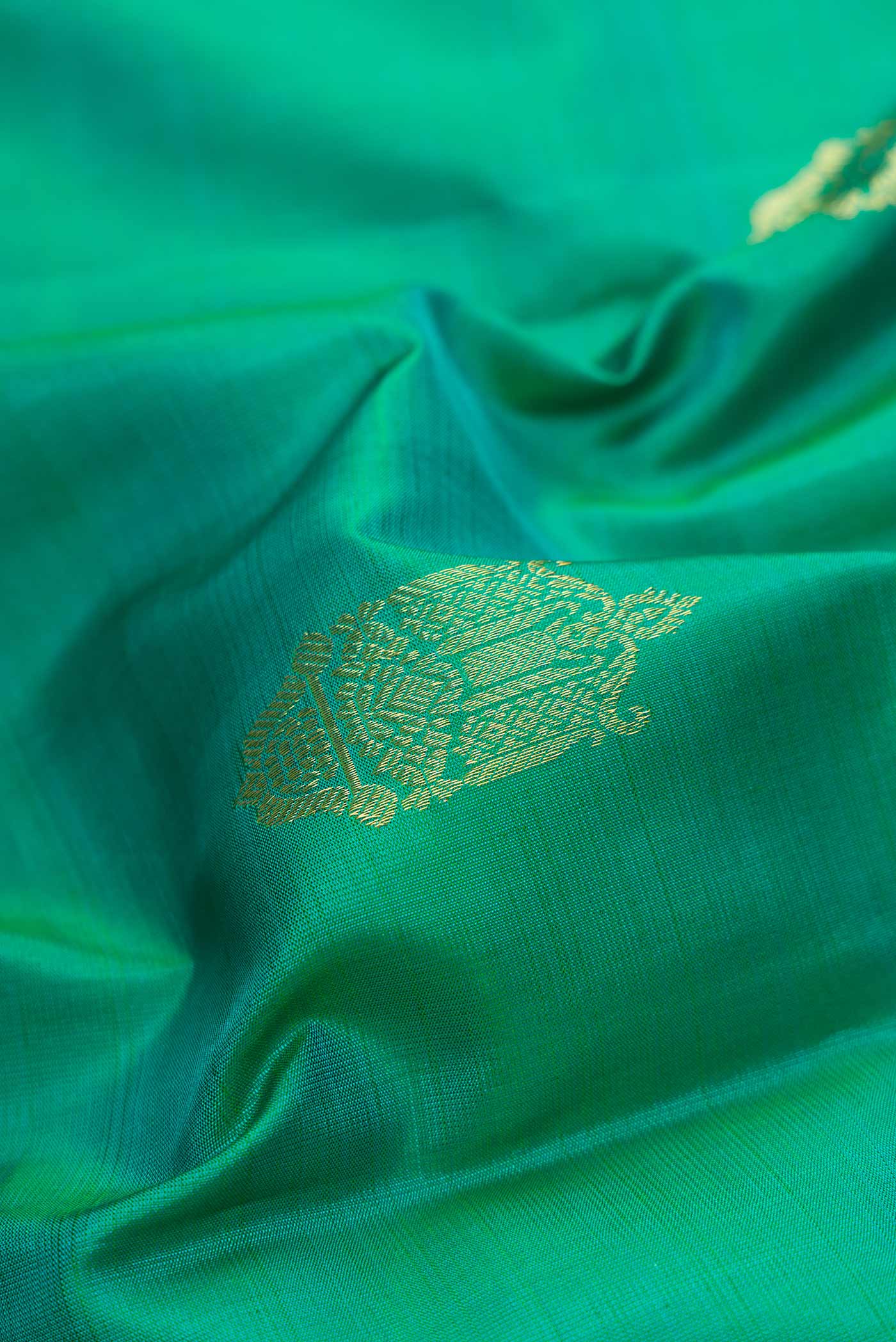 Turquoise Kanchipuram Silk Saree - Image 2