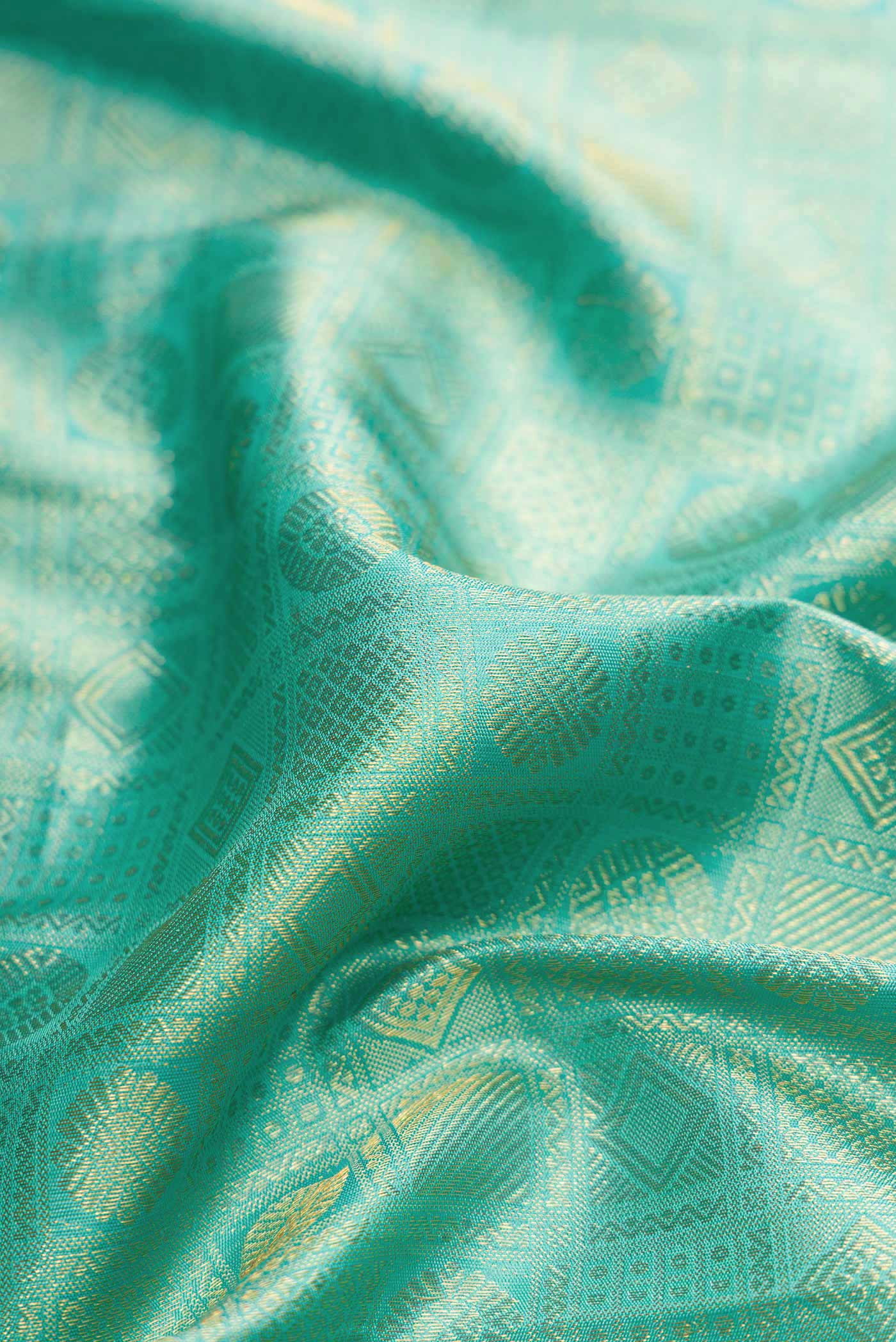 Sea Green Dual Tone Kanchipuram Silk Saree - Image 2