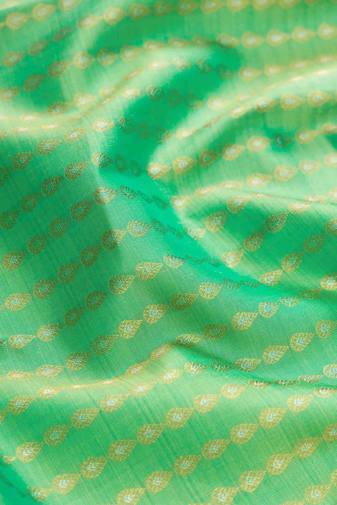 Pure Silk Pure Zari Sea Green Dual Tone Kanjivaram Saree - Image 3