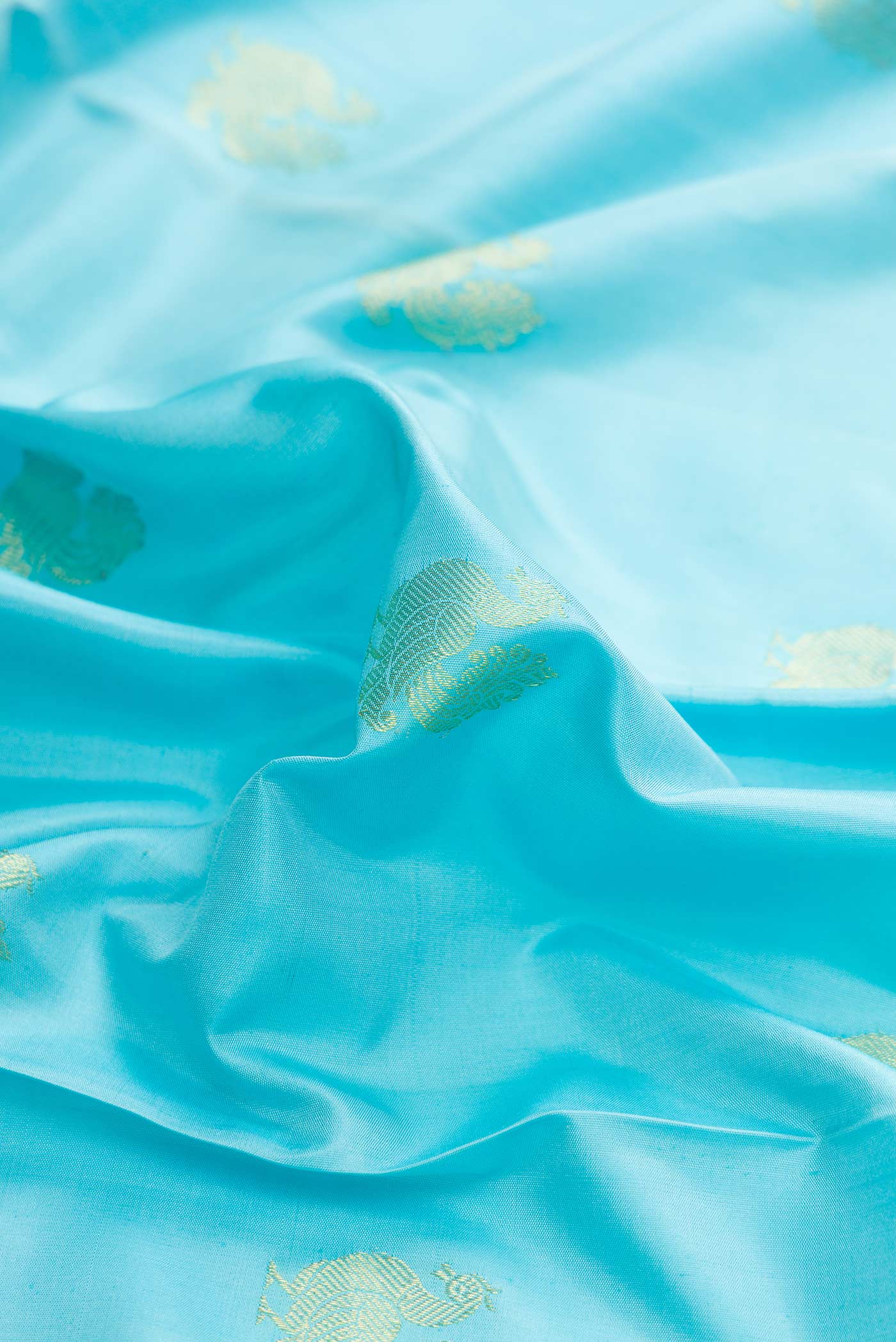 Sky Blue Dual Tone Kanjivaram Silk Saree - Image 2