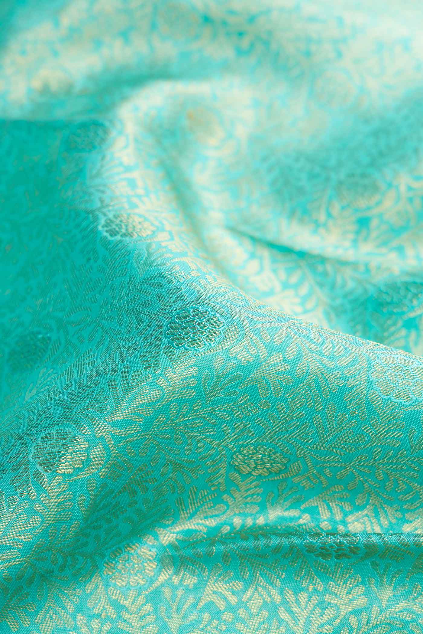 Sky Blue Dual Tone Kanjivaram Silk Saree - Image 2