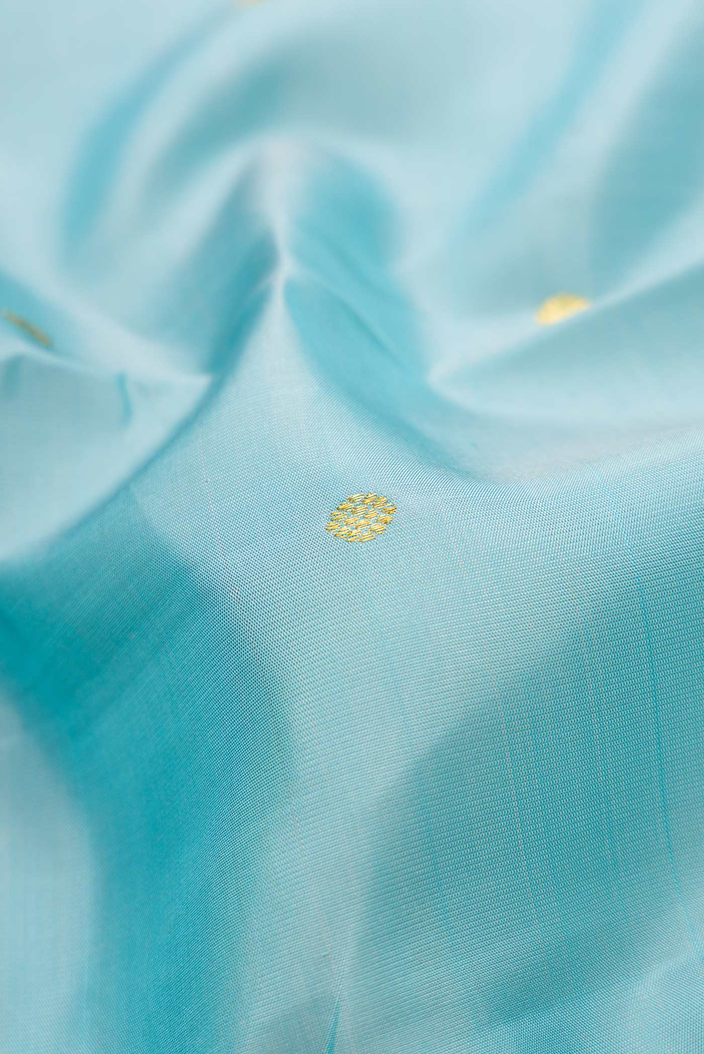 Sky Blue Dual Tone Kanchipuram Silk Saree - Image 2