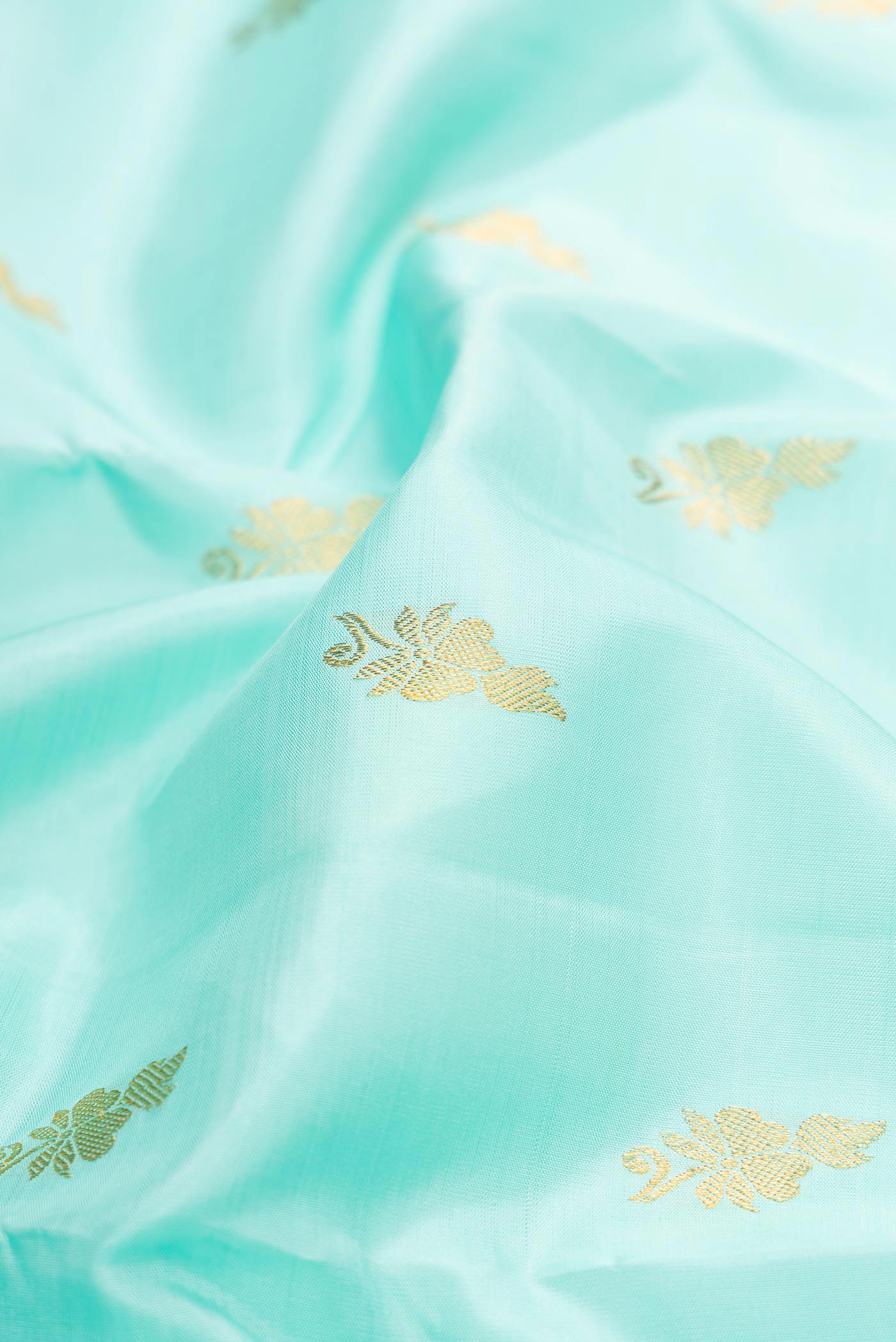 Sky Blue Dual Tone Kanchipuram Silk Saree - Image 2