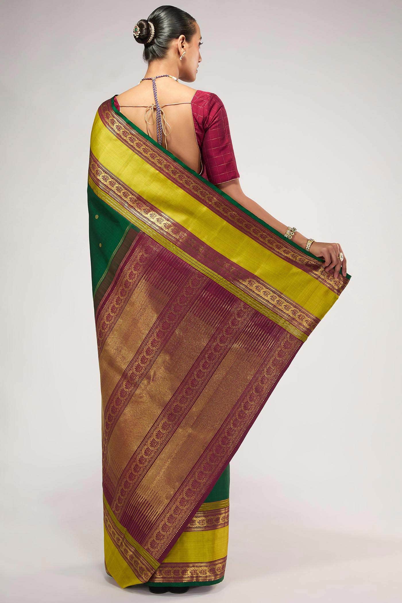 Tamira-Pure Silk Pure Gold Zari Green Kanchipuram Saree - Image 8
