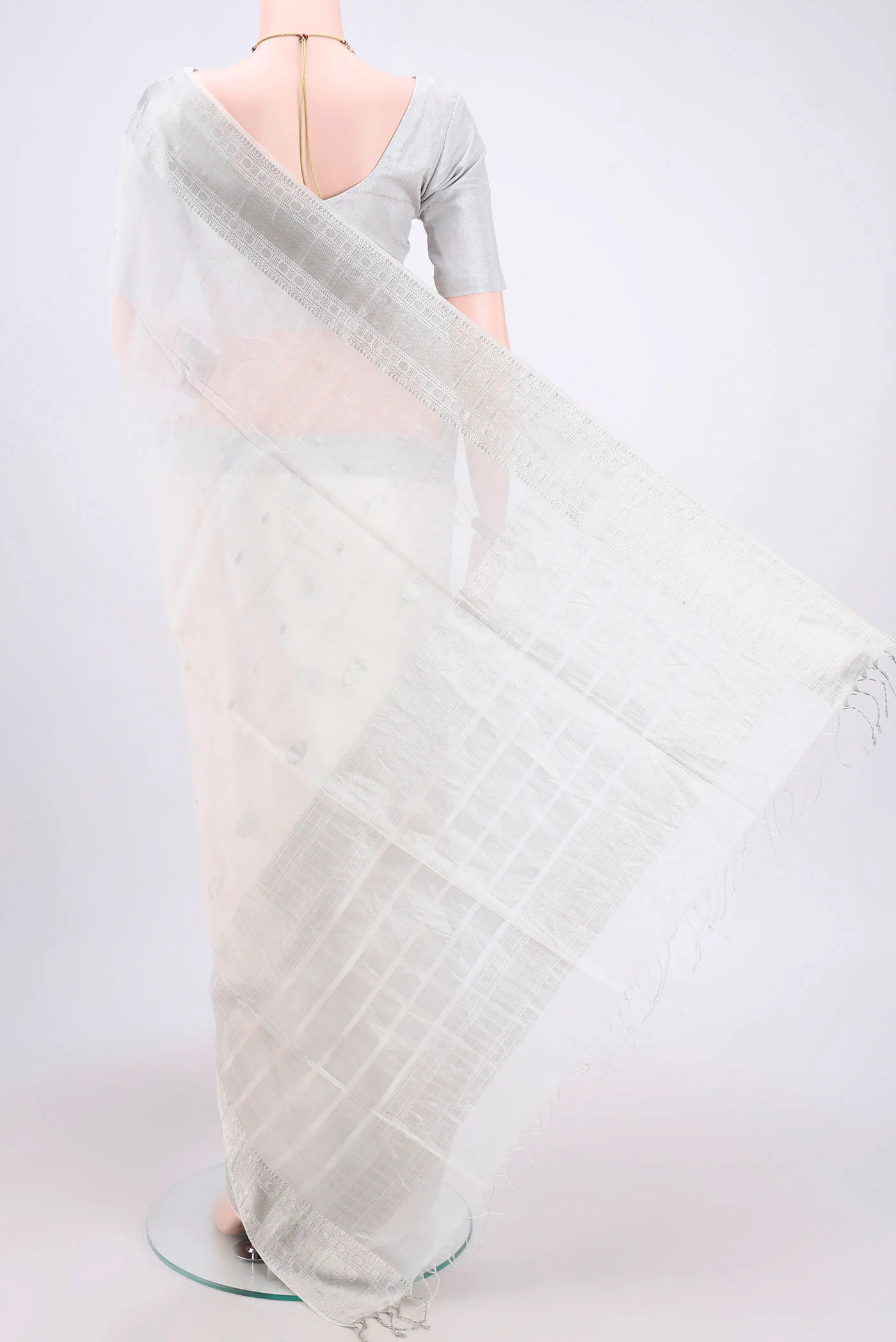 White Silk Cotton Saree - Image 3
