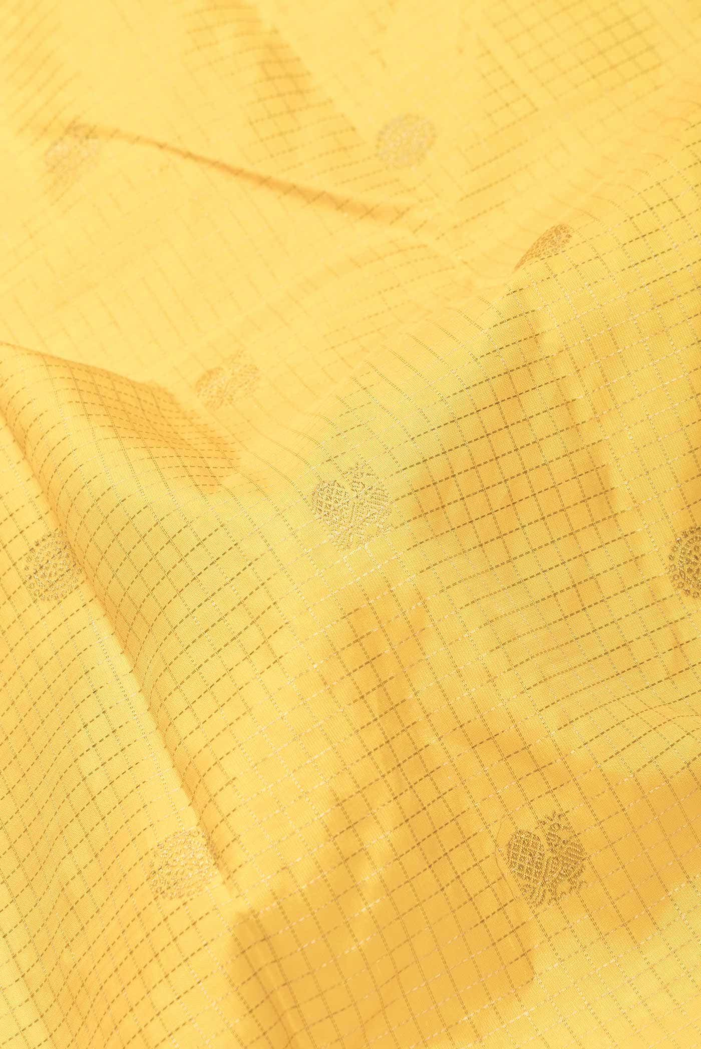 Pure Silk Pure Zari Yellow Dual Tone Kanjivaram Saree - Image 3