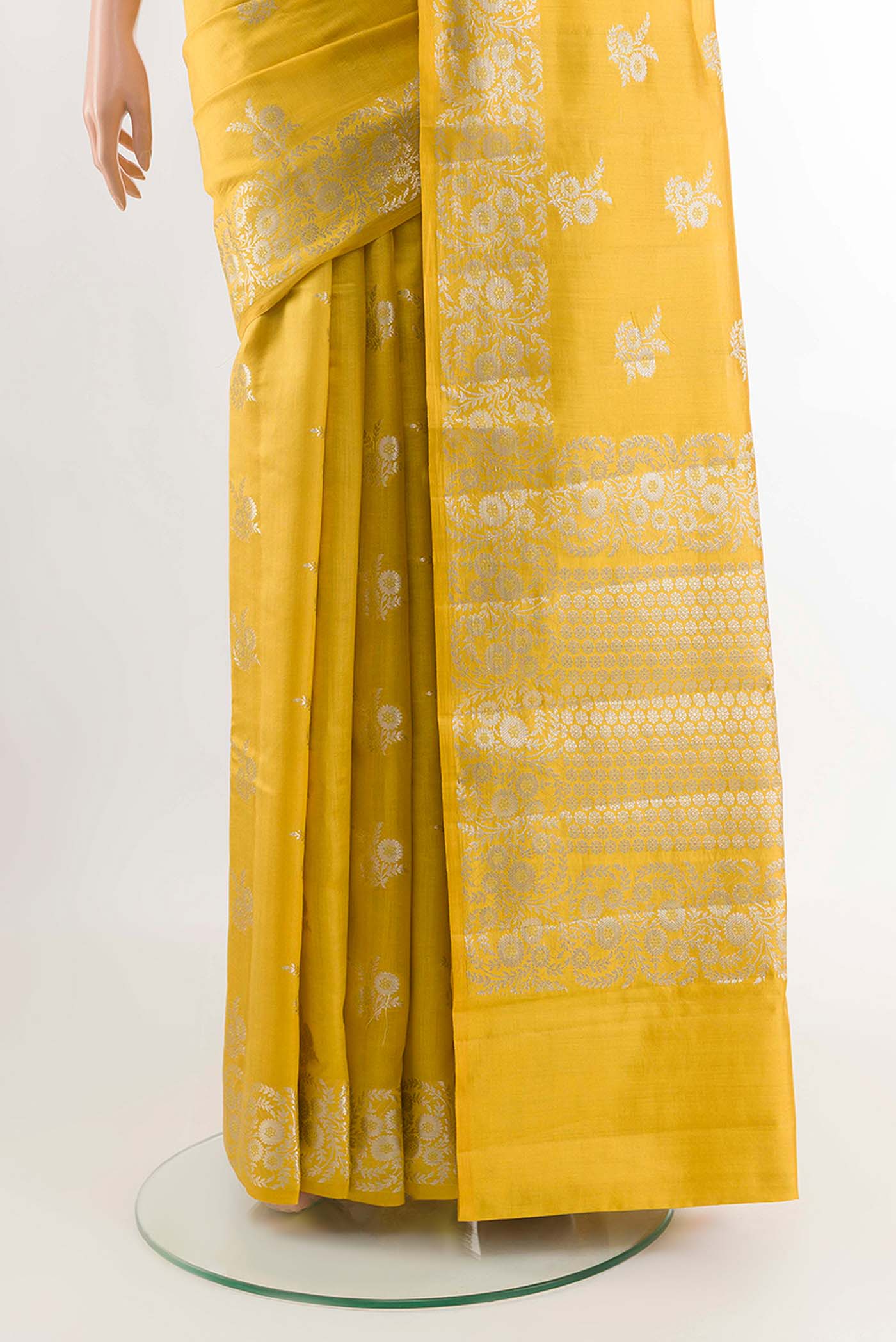 Yellow Tussar Silk Saree - Image 3